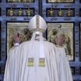 Papa Francisco abre a Porta Santa e dá início ao Jubileu da Misericórdia
